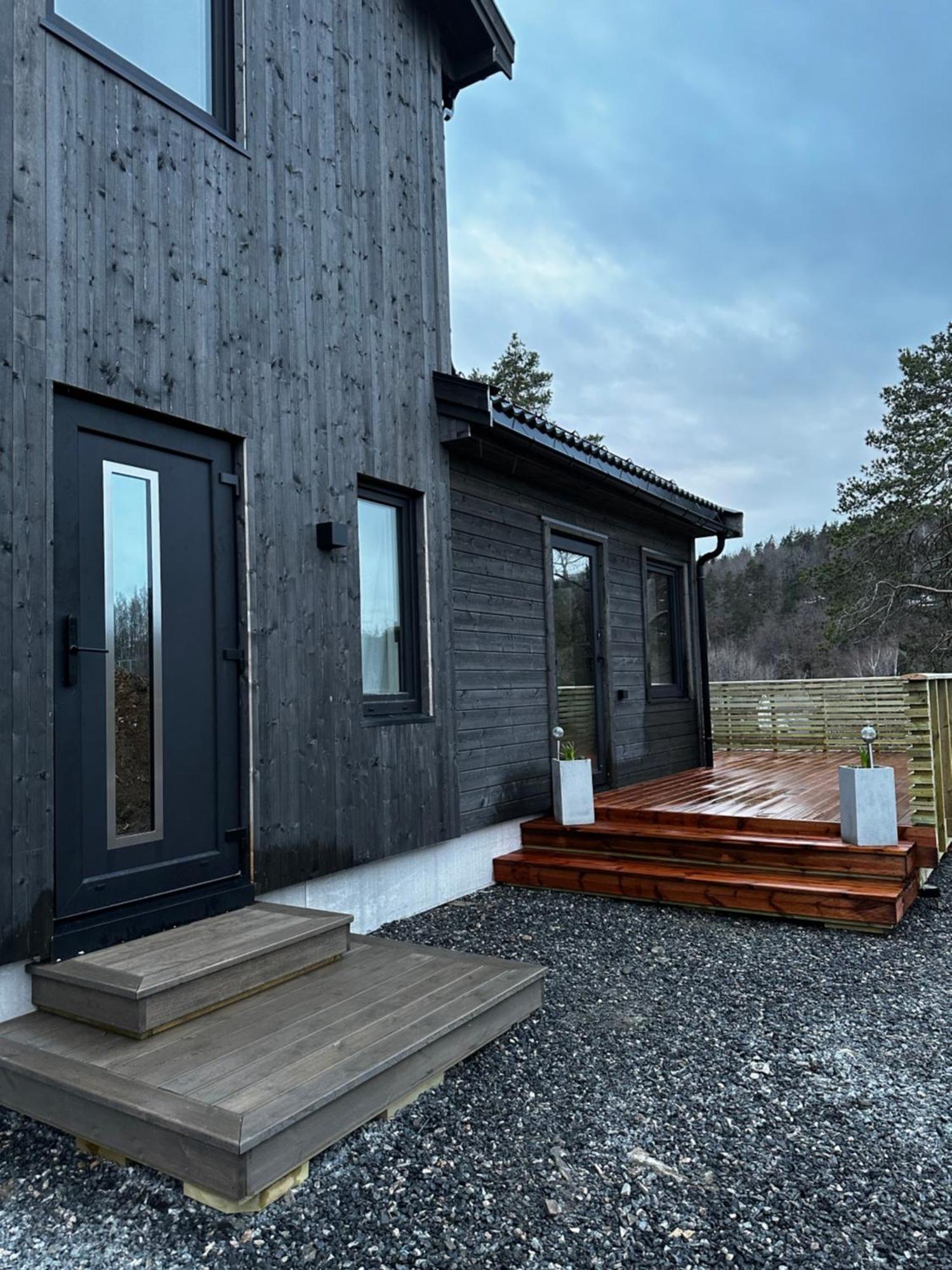 Familievennlig Apartment Tvedestrand Exterior foto